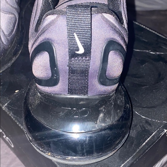 AIR MAX 720 - Picture 3 of 4